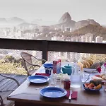 Casa Dois Irmaos